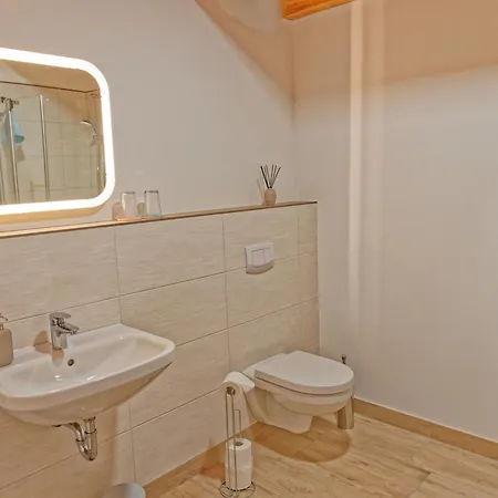 Апартаменты Neu! Junge 3 *